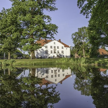 Hotel & Gaestehaus Gut Kaden Alveslohe Exterior foto
